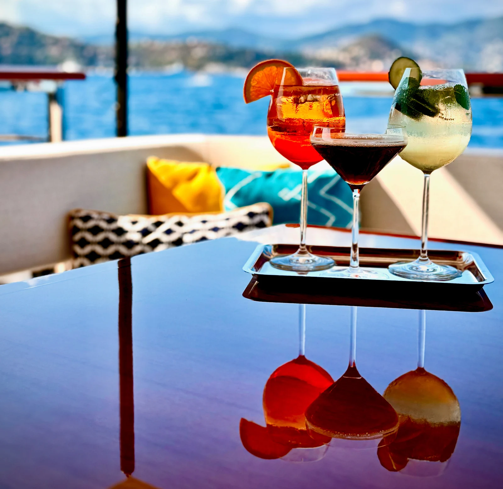 Lifestyle · Cocktails on board